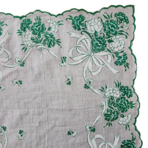 Vintage White and Green Floral Ribbons and Bows Hankie Scalloped Edges - Picture 3 of 6